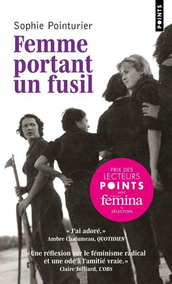 FEMME PORTANT UN FUSIL